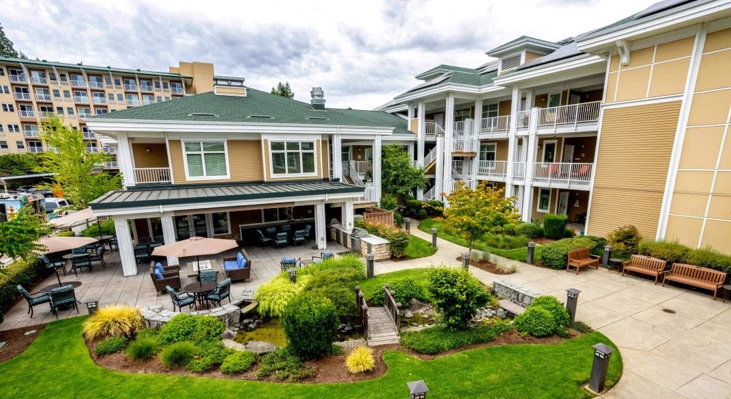 29th Place courtyard